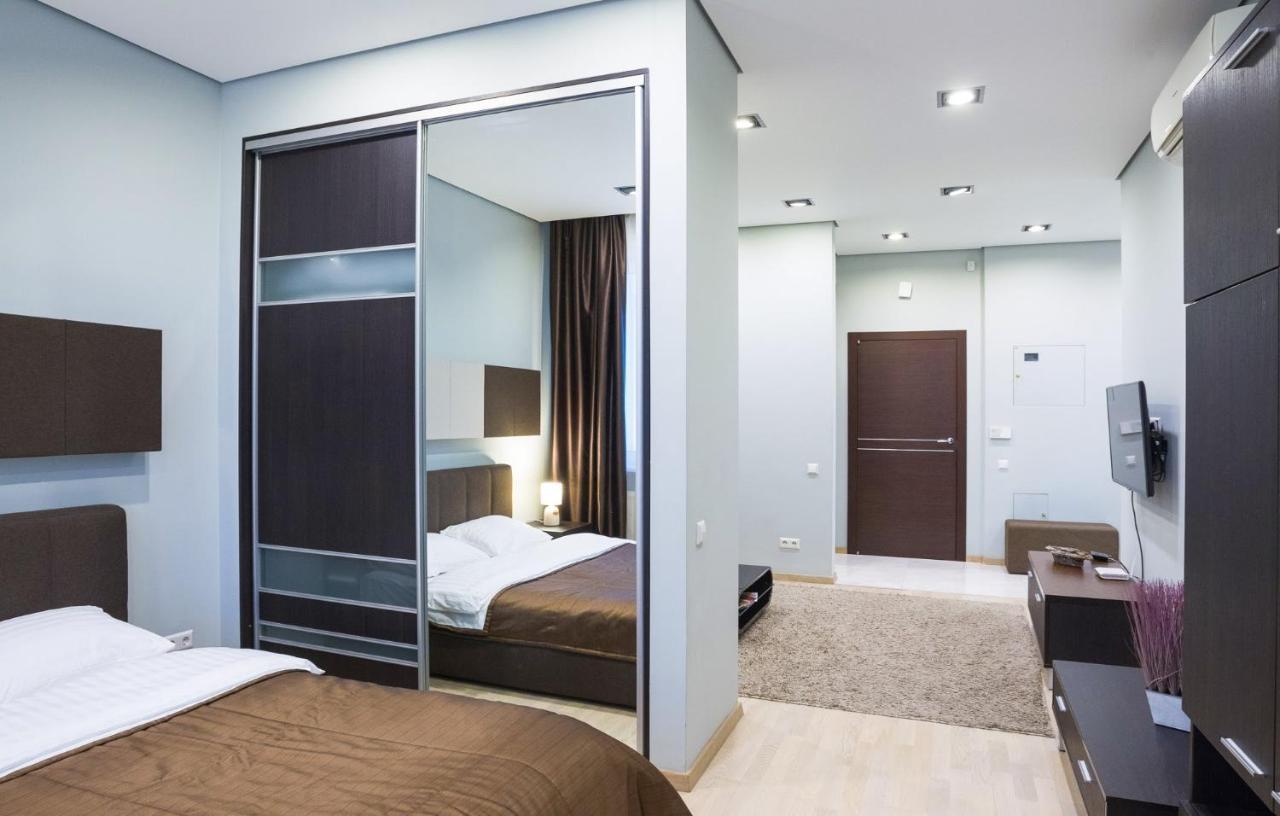 Navit Apartments With Breakfast, Near The Railway Station, The City Center And The Park Киев Экстерьер фото