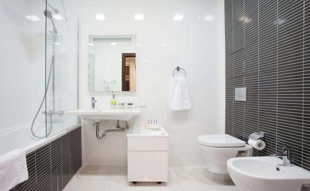 Navit Apartments With Breakfast, Near The Railway Station, The City Center And The Park Киев Экстерьер фото
