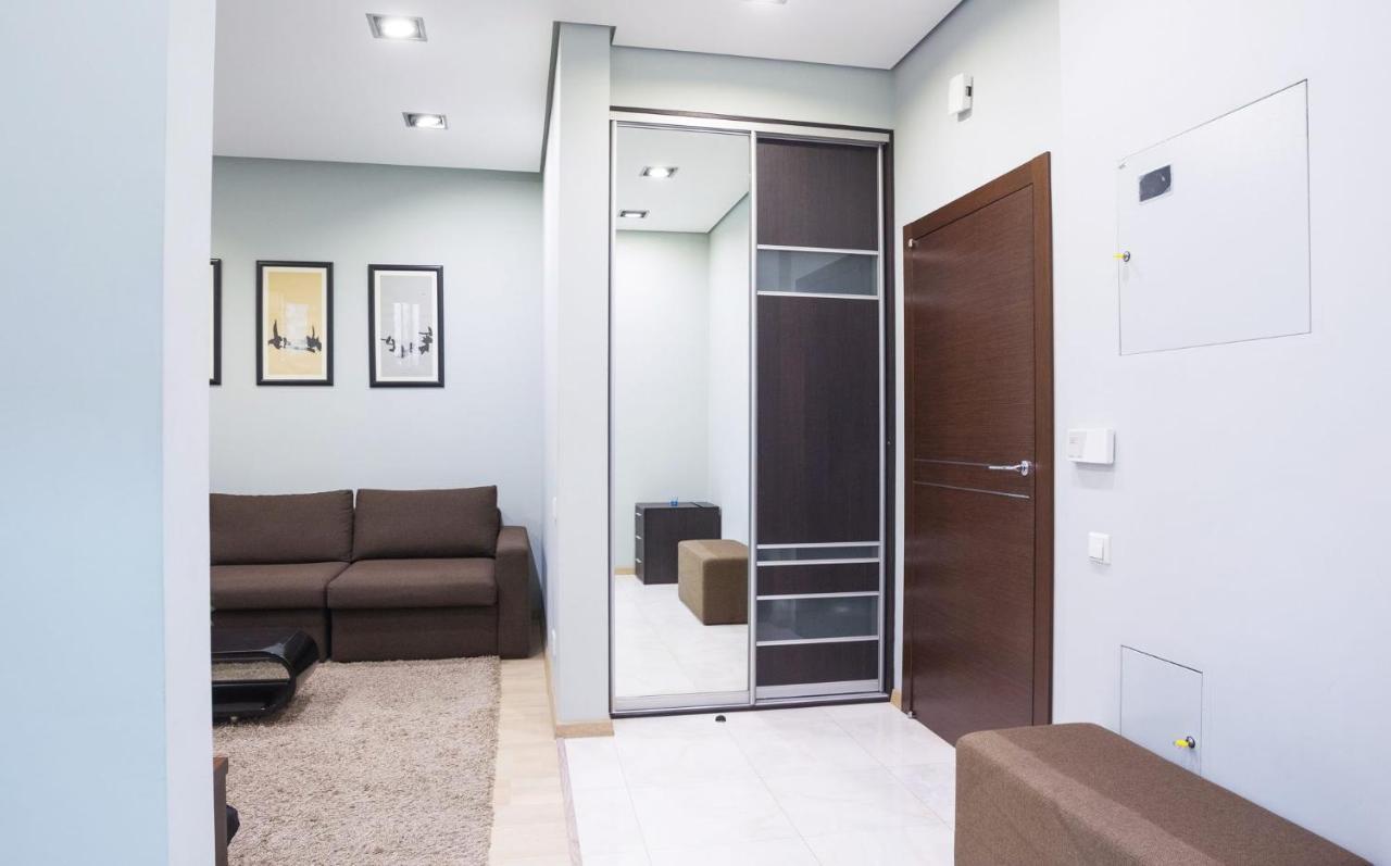 Navit Apartments With Breakfast, Near The Railway Station, The City Center And The Park Киев Экстерьер фото